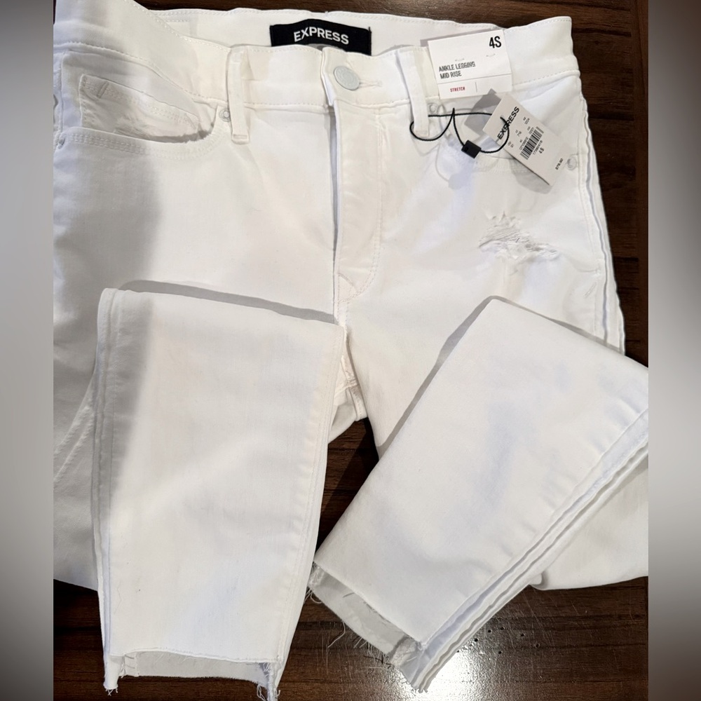 White Jeans